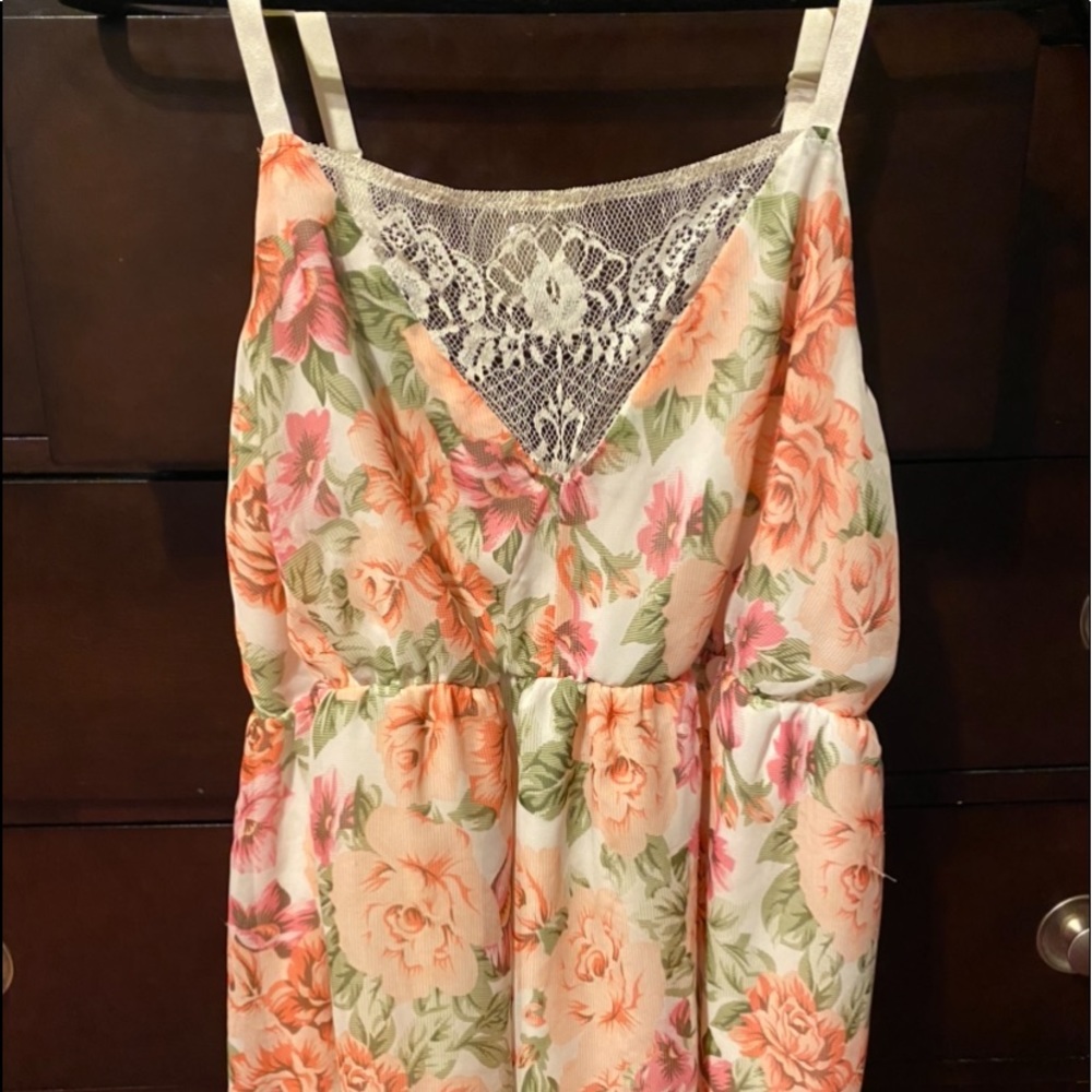 Torrid cami/tank peach/pink flowers w/lace
